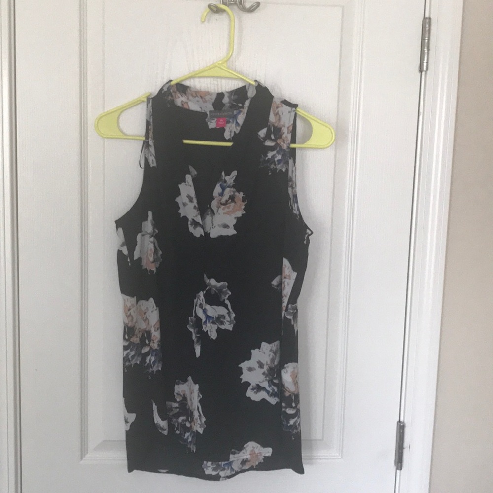 Sleeveless Vince Camato top